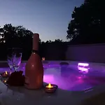 L'oasis Des Pyrénées Casa vacanze Campuzan