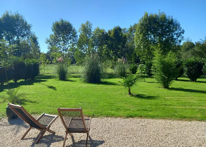 L'oasis Des Pyrenees 度假居 Campuzan